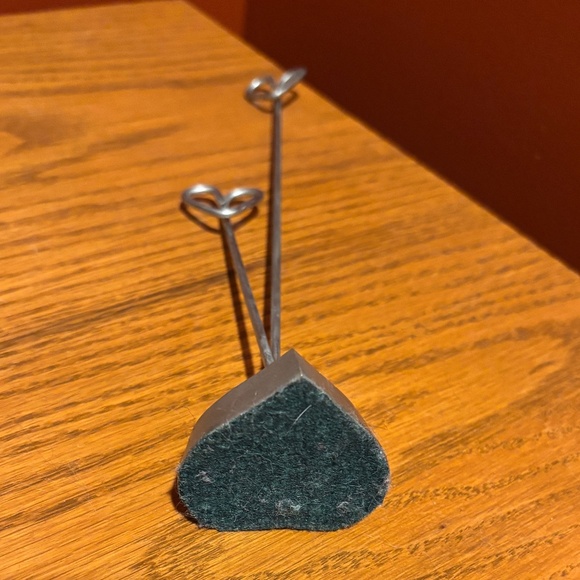 Metal Heart Photo/Note/Recipe Stand - Picture 5 of 7